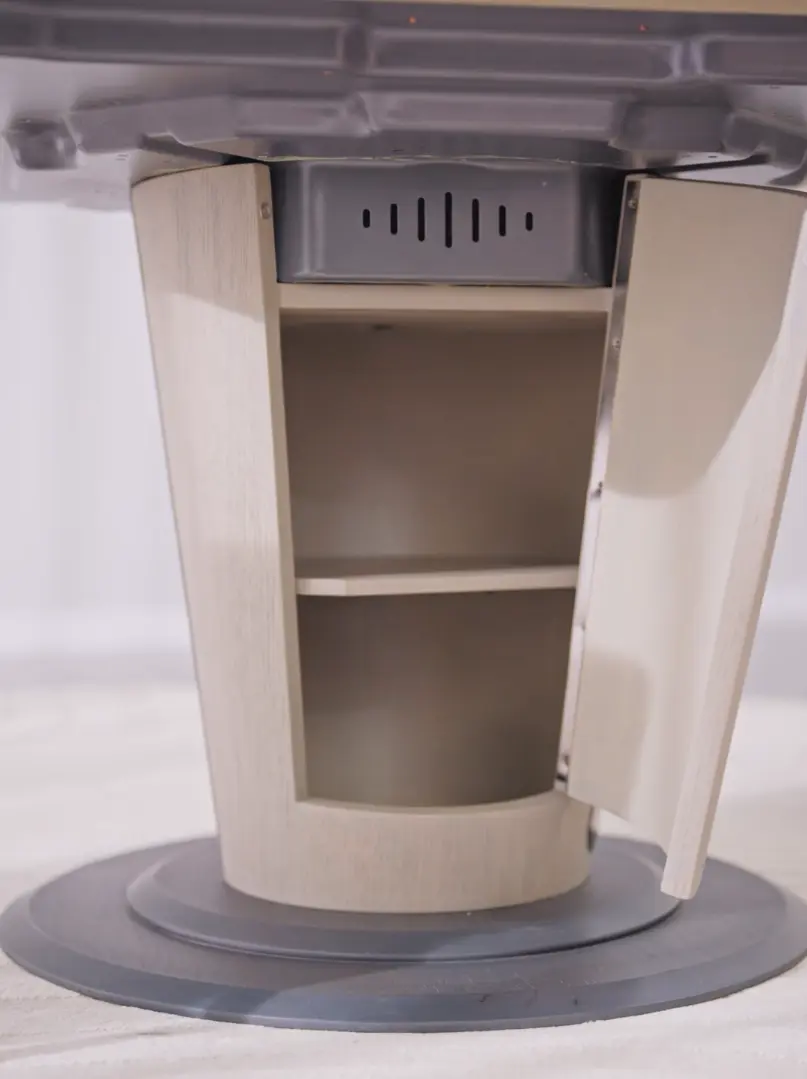 Feet Cabinet
