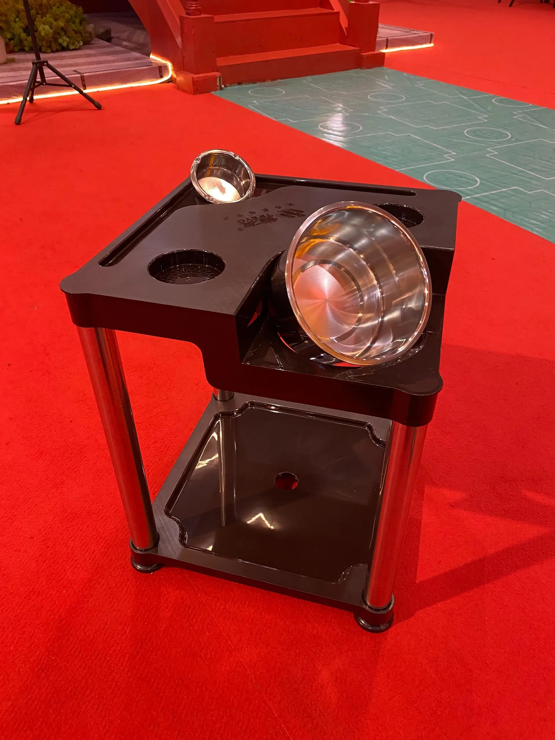 Coffee Sidetable